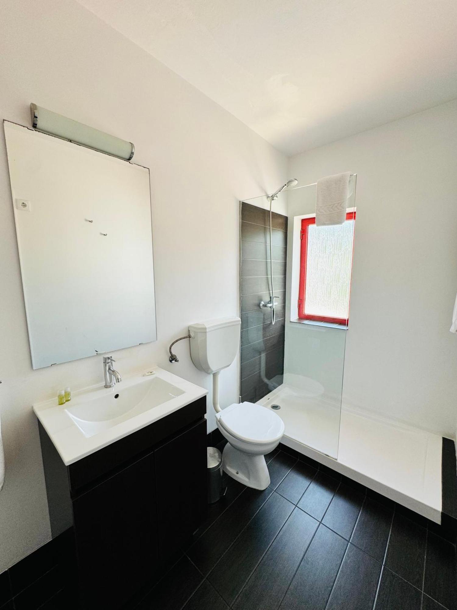 Nature & Beach Guest Rooms, Aldeamento Turistico Do Camarido Cristelo  Δωμάτιο φωτογραφία